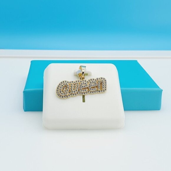 "14K Gold Plated 925 Silver Queen CZ Beautiful Pendant for Women, 1USPAR… - Picture 6 of 11